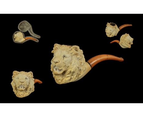 Small Mixed Lot to include a carved Meerschaum pipe in the form of a lion's head, in fitted case, together with a collection 