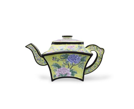 Following a Qianlong original, of rectangular form, enamelled with peonies below the angled shoulder and with a lingzhi scrol