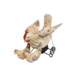 Blechfigur, flatterndes Huhn, mit 2 Küken, uralt, HL, Uhrwerk intakt, vorderes Rad fehlt, L 20, Z