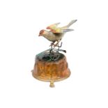 Blech-Figur, flatternder Vogel, auf Sockel, uralt, HL, Uhrwerk intakt, H 16, Z 2