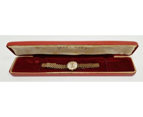 9ct gold Rotary 21-jewel ladies wristwatch, the circular silvered dial with gilt arabic hour markers, on 9ct gold gatelink br