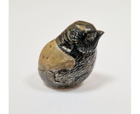 Sampson Mordan &amp; Co Ltd silver novelty pin cushion in the form of a chick or bird,&nbsp;Chester&nbsp;1910, 3.5cm high