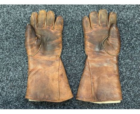 WW2 British RAF Electricaly Heated Leather Flying Gloves. Size Small. Stores Ref No. 22C/714. Both complete with lables.