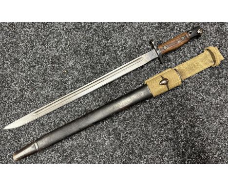 WW1 British 1907 Pattern Bayonet with single edged fullered blade 430mm in length, maker marked and dated Sanderson 1917". Ov