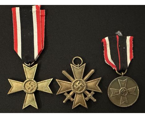 WW2 Third Reich Kriegsverdienstkreuz 2.Klasse mit Schwertern - War Merit Cross 2nd Class with Swords.  Kriegsverdienstkreuz 2