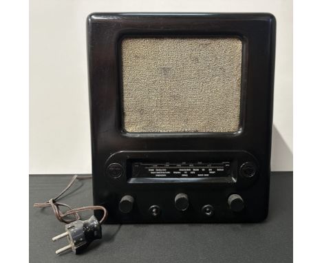 WW2 Third Reich Model VE 301 Dyn Volksempfänger "Peoples Radio" Wireless Set. Black Bakelite body with embossed Eagle &amp; S