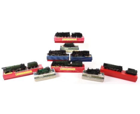 Hornby Dublo and other 00 gauge locomotives, Dublo repainted 2226 4-6-0 City of London green livery, two repainted EDL18 2-6-