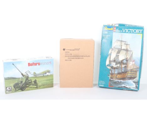Boxed Britains Redcoats and bluecoats, British royal artillery with 6 pound gun and 4 man crew 1754-1763, item is boxed which
