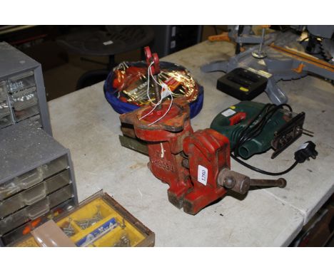 A Record bench vice
