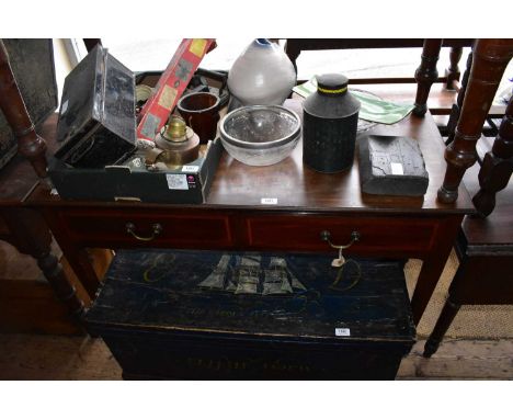 An Edwardian inlaid mahogany dressing table, with two drawers on splayed feet, width 114cm, depth 54cm, height 76cm.