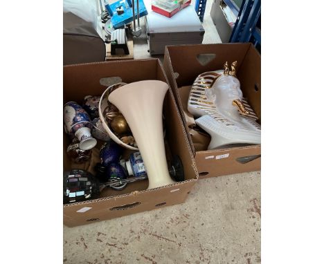 A box of oriental ware including vase, and a large ceramic bust of Tutenkhamun 