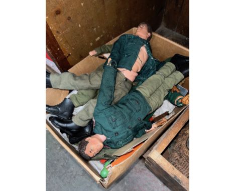 A box of Action man type figuresP&P - £28 + VAT.
