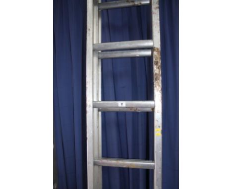 Extending ladder, closed 3.048 metres/10 feet