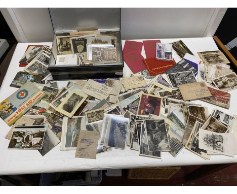 A metal box containing approx 200 vintage and antique postcards 