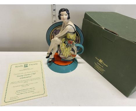 A boxed collectable Kevin Francis limited edition 894/900 'Young Clarice Cliff Renaissance' figurine with COA 