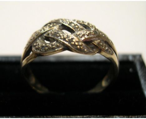 9ct yellow gold & diamond rope twist ringApprox 2.2 grams gross,            size K/L 