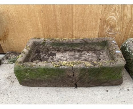 A VINTAGE STONE TROUGH/PLANTER (L:90CM W:45CM PLANT DEPTH:20CM) 