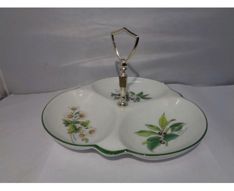 A ROYAL WORCESTER SERVING DISH 'WORCESTER HERBS' 