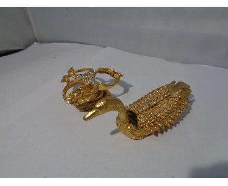 TWO VINTAGE MIRELLA PIECES TO INCLUDE A SWAN TRINKET DISH AND A LIPSTICK HOLDER 