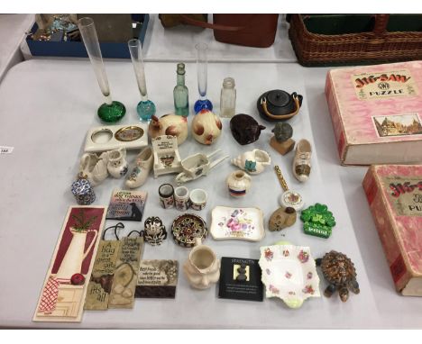 VARIOUS ITEMS INCLUDING A COALPORT TRINKET DISH, CHOKIN PICTURE FRAME, VINTAGE GLASS BOTTLES ETC. 