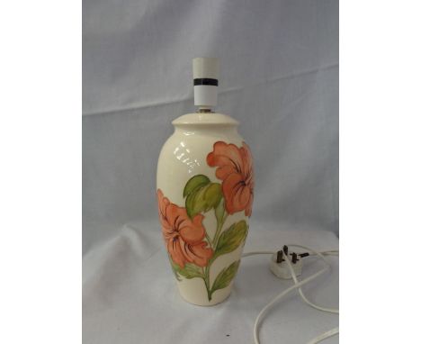 A MOORCROFT HIBISCUS LAMP 