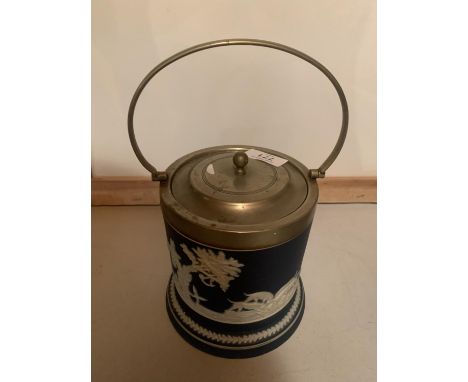 A WEDGEWOOD JASPERWARE BISCUIT BARREL 