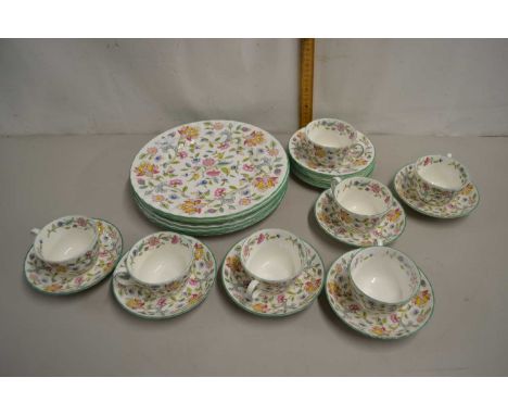 Quantity of Minton Haddon Hall tea and table wares