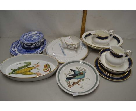 Mixed Lot: Quantity of Royal Doulton Stanwyck dinner wares, Copeland Spode blue Italian table wares and other assorted cerami