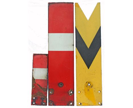 BR enamel Home Signal Blade plus similar Distant Signal Blade and a small Home Signal Blade. (3 items)