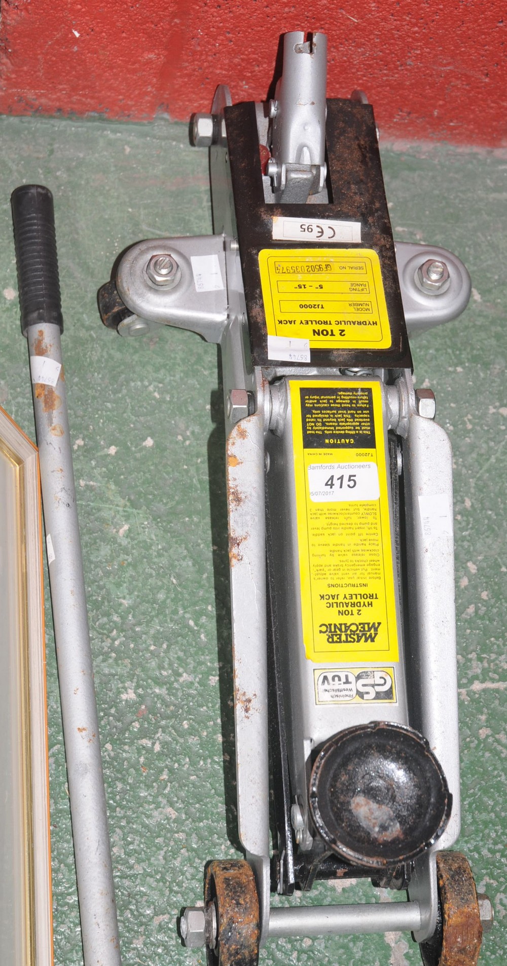 A master mechanic 2 ton hydraulic trolley jack.