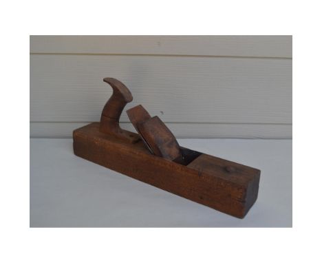 Antique Hand Made Tool, Vintage Hand Plane Carpenter Tool, Large. Size: 7.5"h x 16"w x 2.75"d Issued: VINTAGEDimensions: IN D