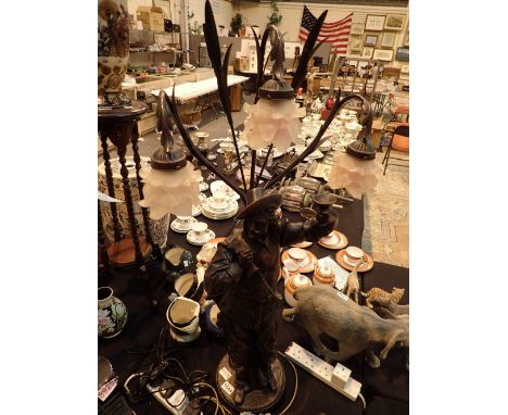 Large resin figural lamp of a Cavalier with fancy shade H: 110 cm 