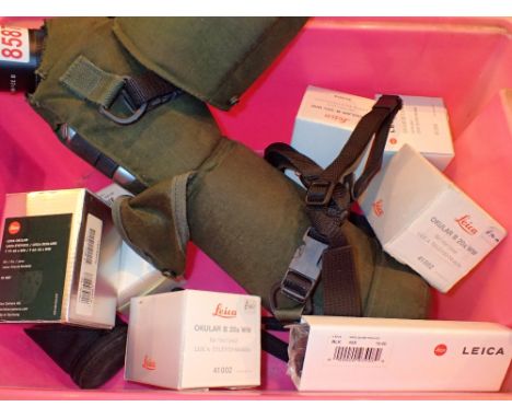 Leica APO-televid 77 spotting scope and case with 32 and 20 eye piece CONDITION REPORT: This item is in working order at lott