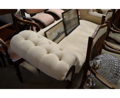 A late Victorian button down chaise longue