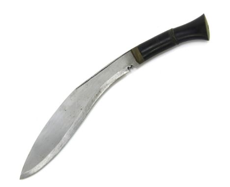 An Indian Kukri, with horn handle and curved steel blade, in leather scabbard, length of blade 24cm. 