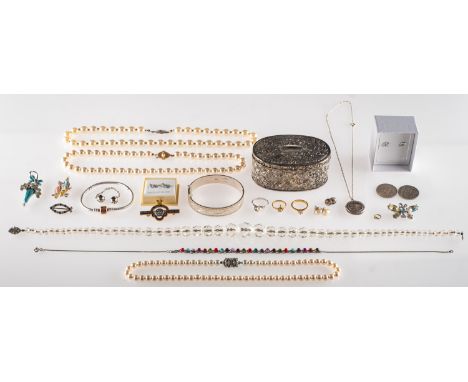 A mixed group of costume and silver jewellery, including a Pandora charm bracelet with rose coloured clasp, length approx. 16