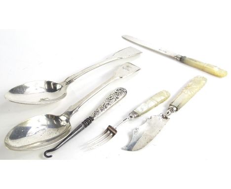 A collection of silver and silver mounted cutlery etc., to include two 19thC silver tablespoons, weighable silver 4¾oz.