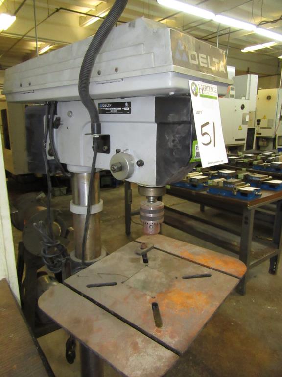 Delta 17950L Drill Press with 8" Throat, Table 18" x 14", 1/2 HP Motor