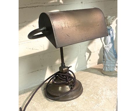 METAL DESK LAMP