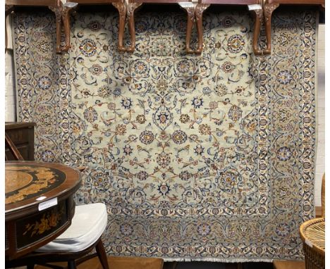 FINE SIGNED CENTRAL PERSIAN KASHAN 350CMS X 252CMS