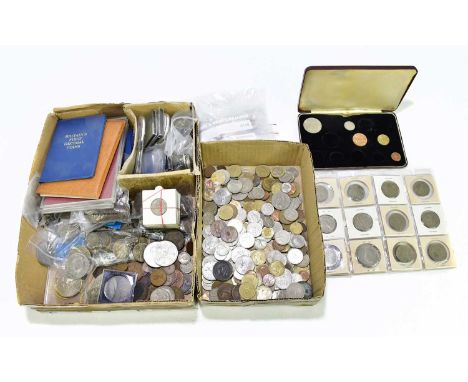 A small quantity of mixed coins to include shillings, crowns, decimal coin sets, half pennies, etc.