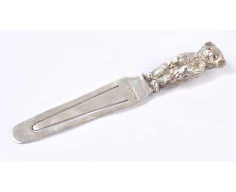 ROBERT PRINGLE; an Edward VII hallmarked silver teddy bear bookmark, Birmingham 1909, approx weight 0.12ozt/3.6g.Condition Re