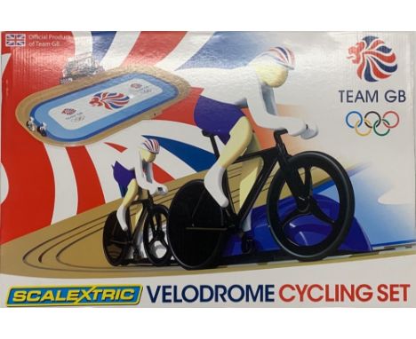 A boxed Team GB Scalextric velodrome cycling set.