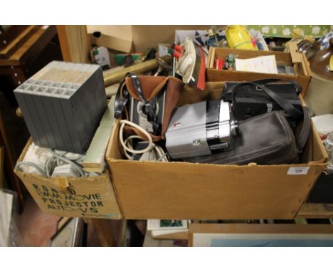 A COLLECTION OF VINTAGE CAMERAS AND ELECTRICALS TO INCLUDE A YASHICA SUPER - 8 10 CAMERA 