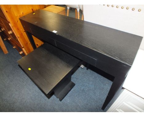 A MODERN BLACK CONSOLE TABLE W-120 CM AND A STAND (2)