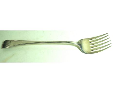 A George III hallmarked silver serving fork by William Eley & William FearnThe old English fiddle pattern handle with engrave