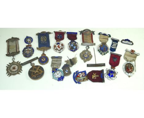 A collection of approx fourteen good quality silver and enamel Masonic badges, early 20th CenturySubjects to include Royal Ma