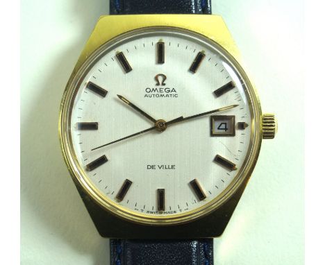 A Gentleman's gold-plated Omega De Ville wristwatchWith automatic movement and date calendar, diameter of dial 3cm   CONDITIO