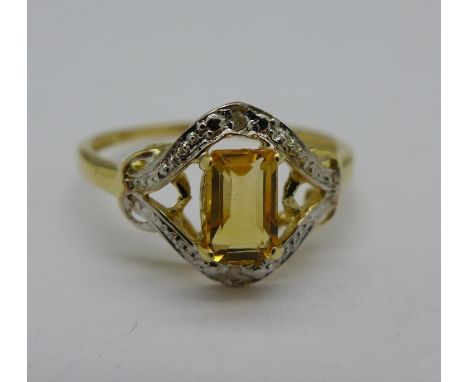 A 9ct gold, citrine and diamond ring, 1.3g, O