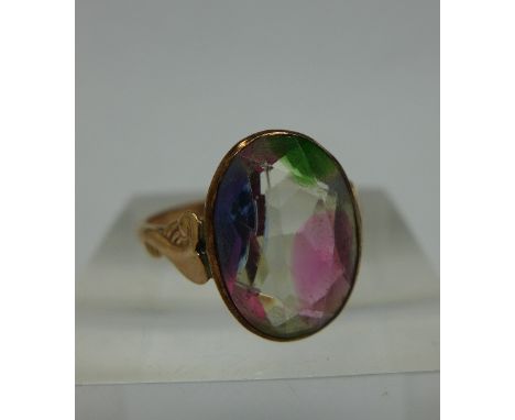 A 9ct gold and coloured stone ring, 3.1g, M